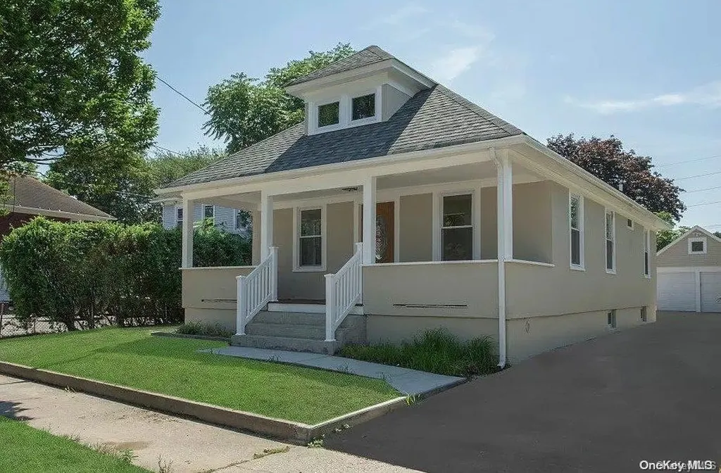152 5th Avenue Bay Shore NY 11706