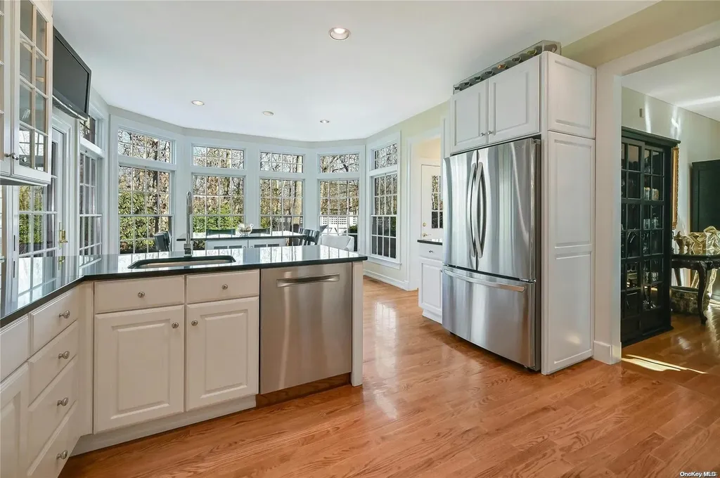 2 Grape Arbor Lane East Hampton NY 11937