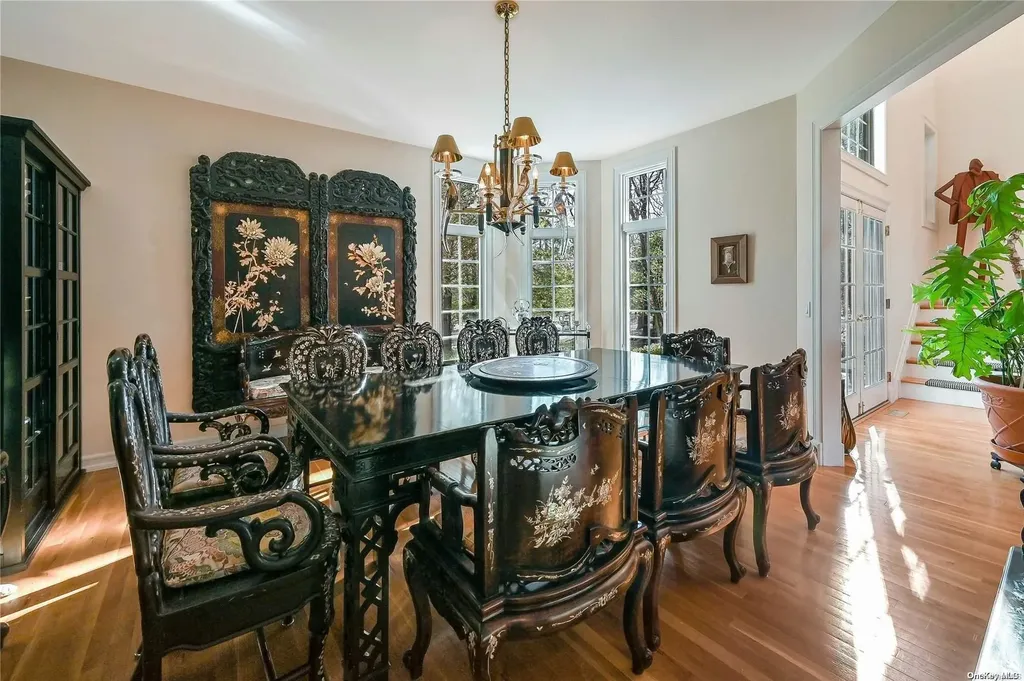2 Grape Arbor Lane East Hampton NY 11937