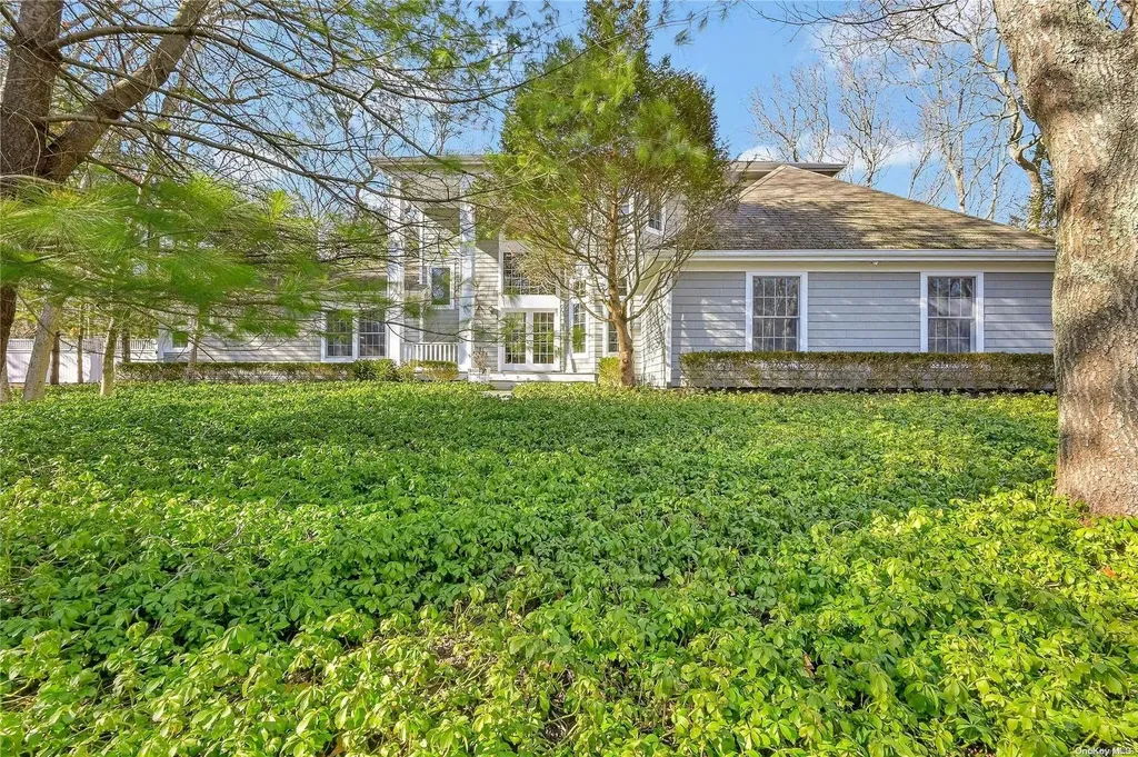 2 Grape Arbor Lane East Hampton NY 11937