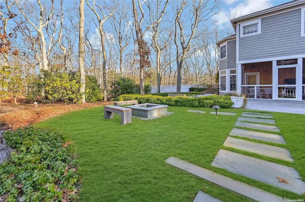 2 Grape Arbor Lane East Hampton NY 11937