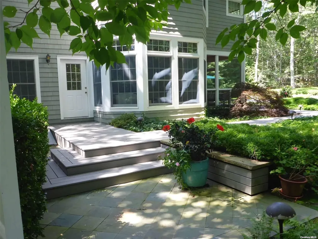 2 Grape Arbor Lane East Hampton NY 11937