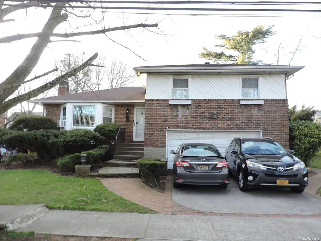 127 Brookside Drive Valley Stream NY 11581
