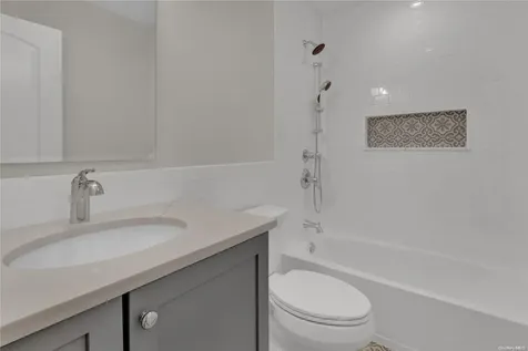 N/c Rustic Road Lake Ronkonkoma NY 11779