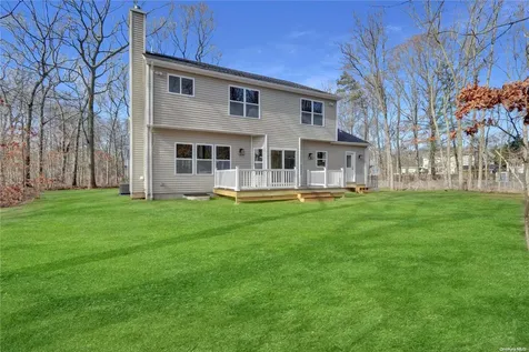 N/c Rustic Road Lake Ronkonkoma NY 11779