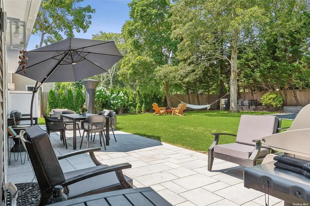 28 Argonne West Road Hampton Bays NY 11946