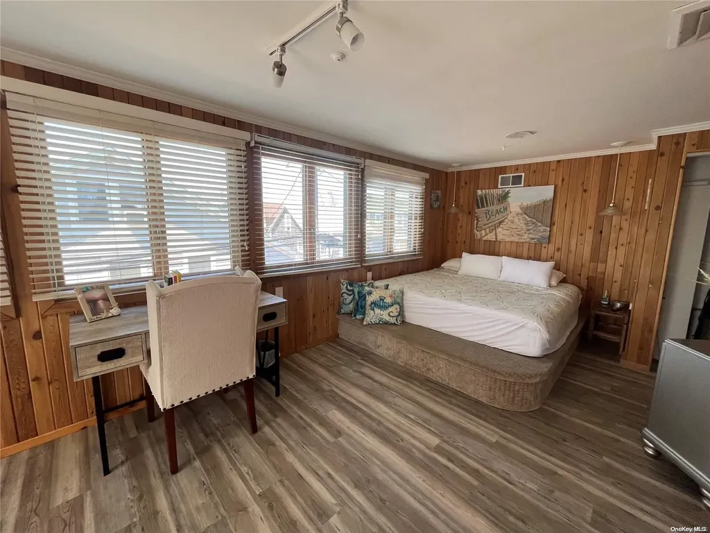 332 Dehnoff Walk Ocean Beach NY 11770
