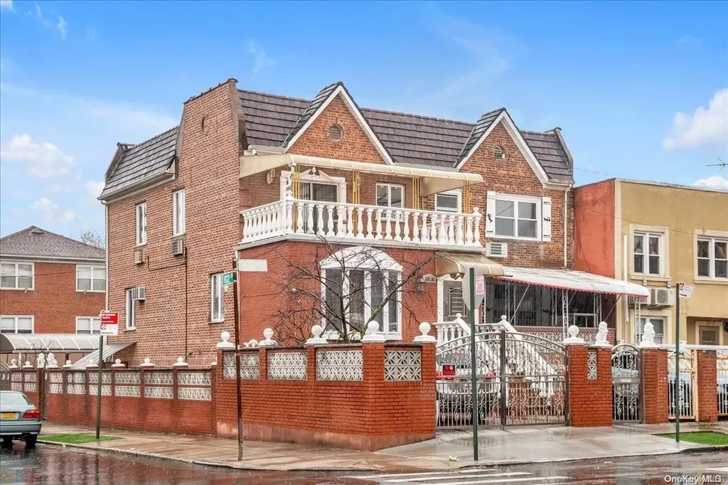 102-01 62nd Road Forest Hills NY 11375