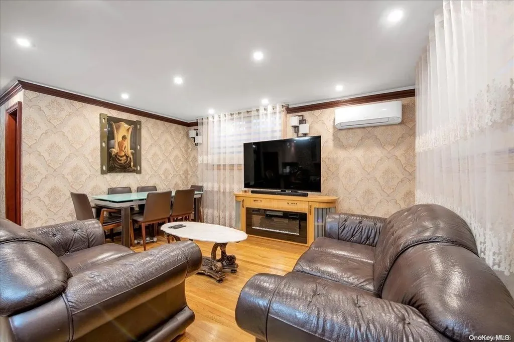 102-01 62nd Road Forest Hills NY 11375