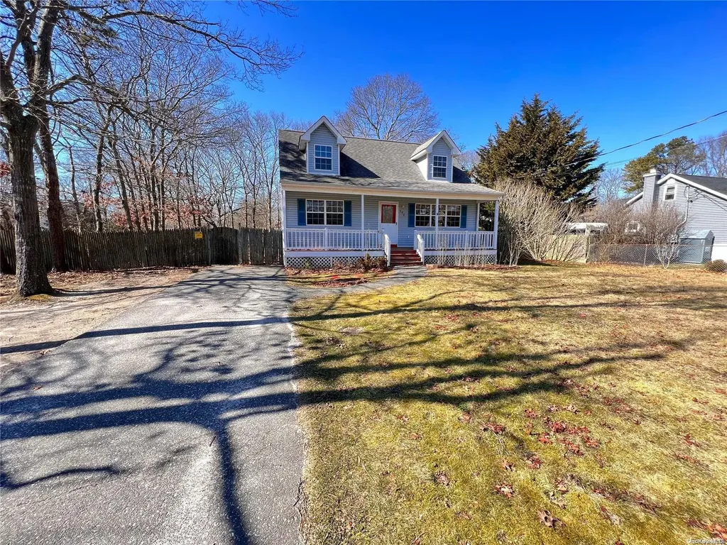 172 Madison Street Mastic NY 11950