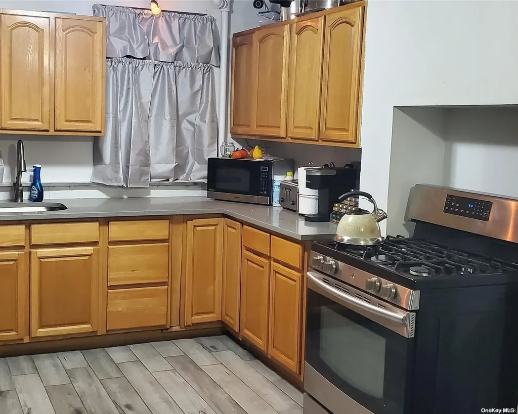 444 Quincy Street Brooklyn NY 11221