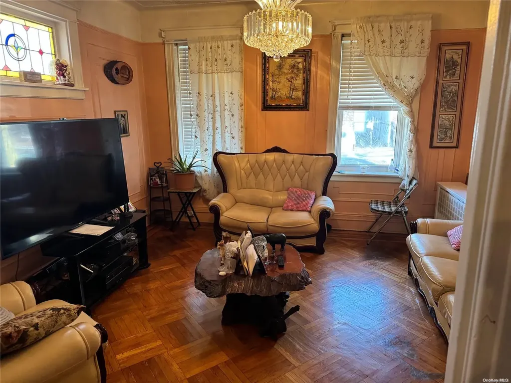 270 Schaefer Street Brooklyn NY 11237