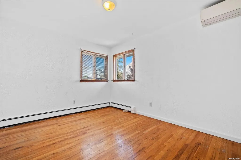 3276 Murdock Avenue Oceanside NY 11572
