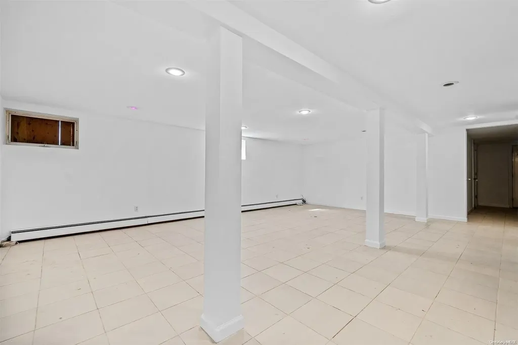 3276 Murdock Avenue Oceanside NY 11572