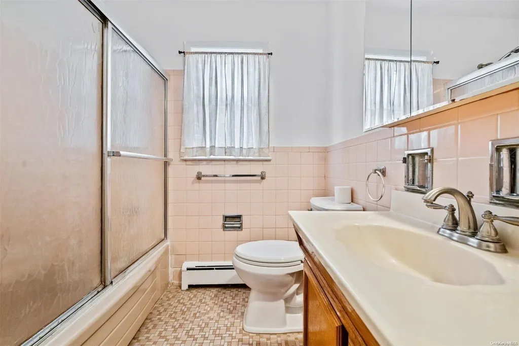 3276 Murdock Avenue Oceanside NY 11572