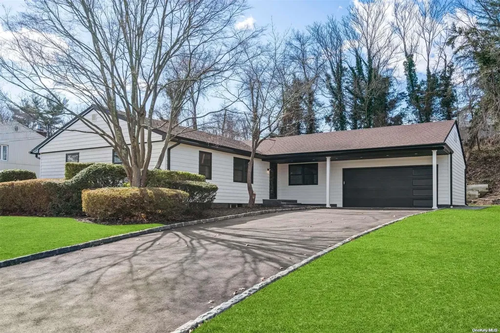 19 Cornell Drive Plainview NY 11803