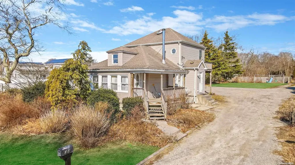 34 Association Road Bellport NY 11713