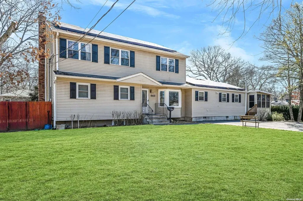 1201 Brookdale Avenue Bay Shore NY 11706