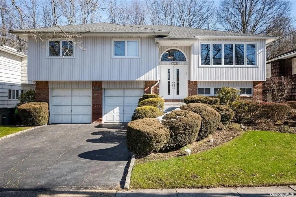 1045 Fordham Lane Woodmere NY 11598