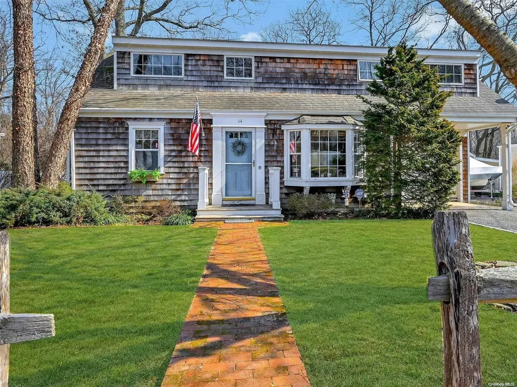 14 Vale Drive Huntington NY 11743