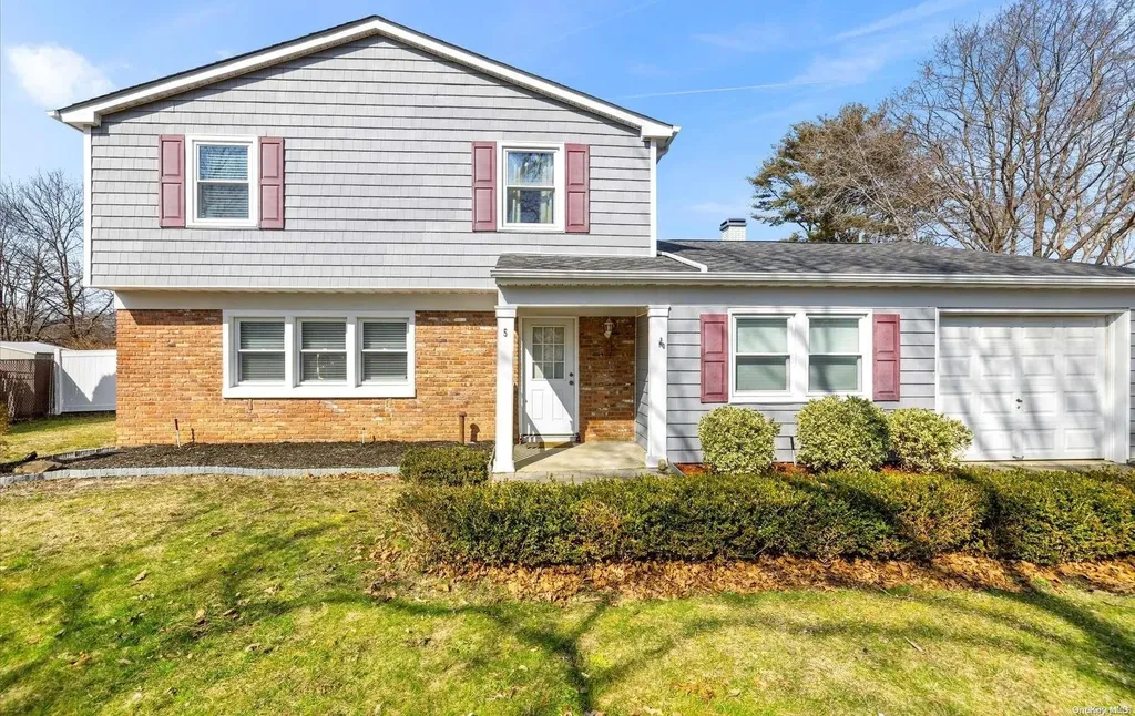5 Cedar Avenue Coram NY 11727