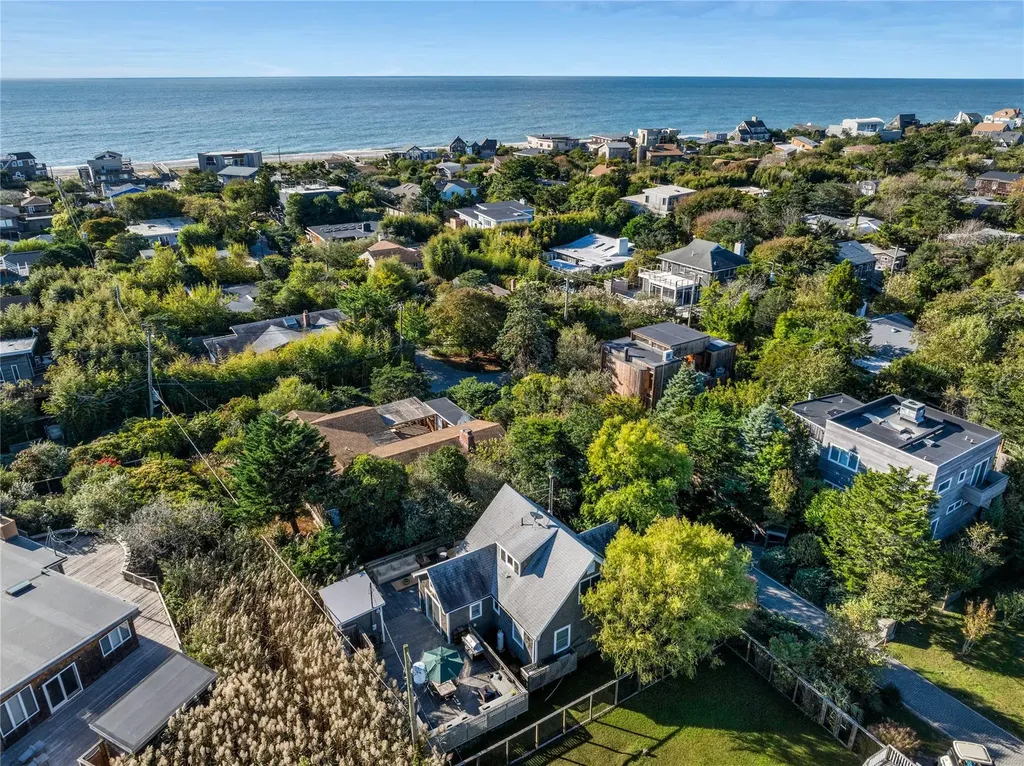 38 Homesite Avenue Seaview NY 11770