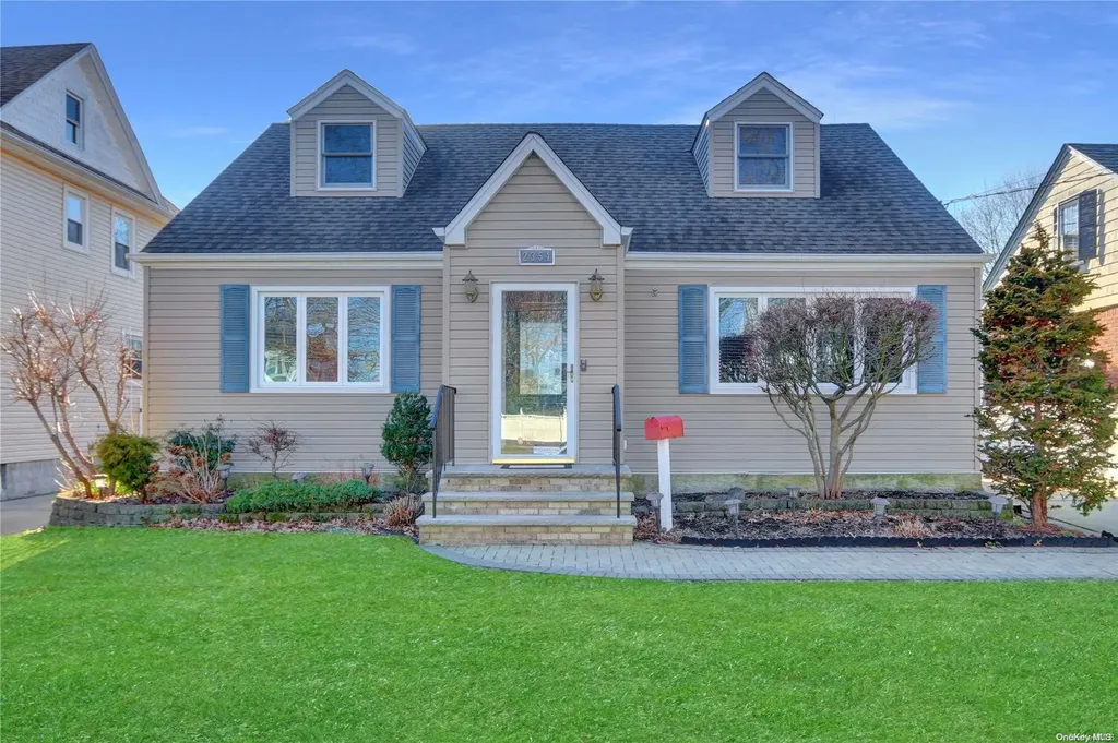 2354 Saint Marks Avenue Bellmore NY 11710