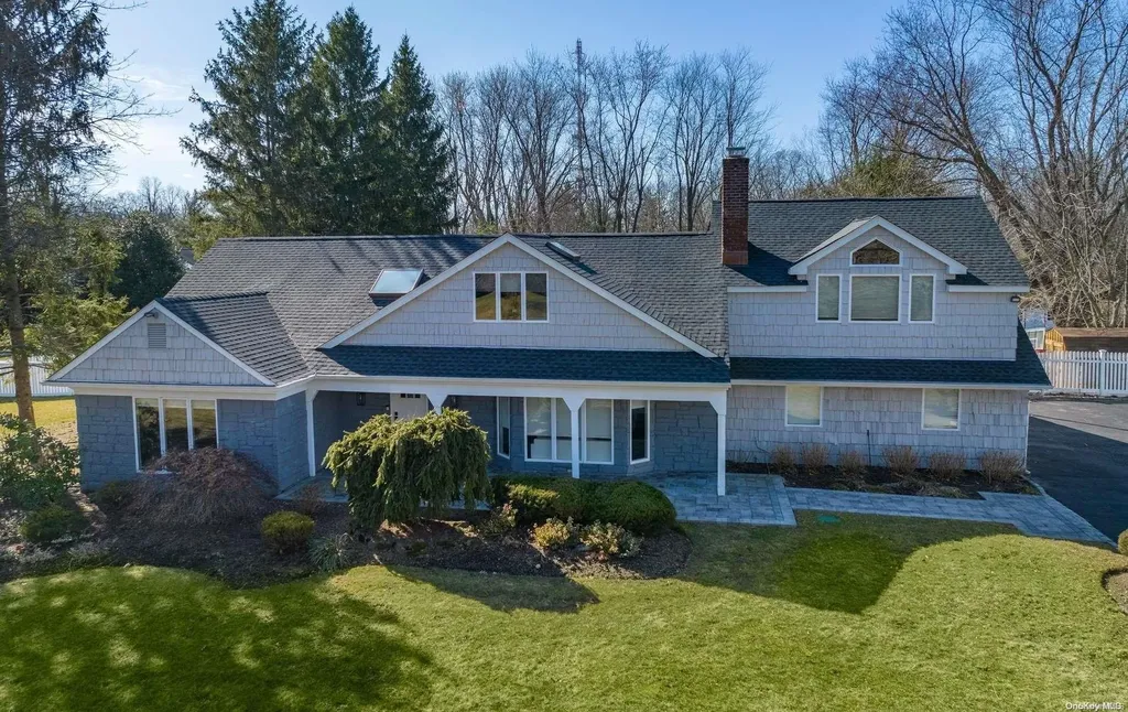 3 Wildwood Drive Dix Hills NY 11746