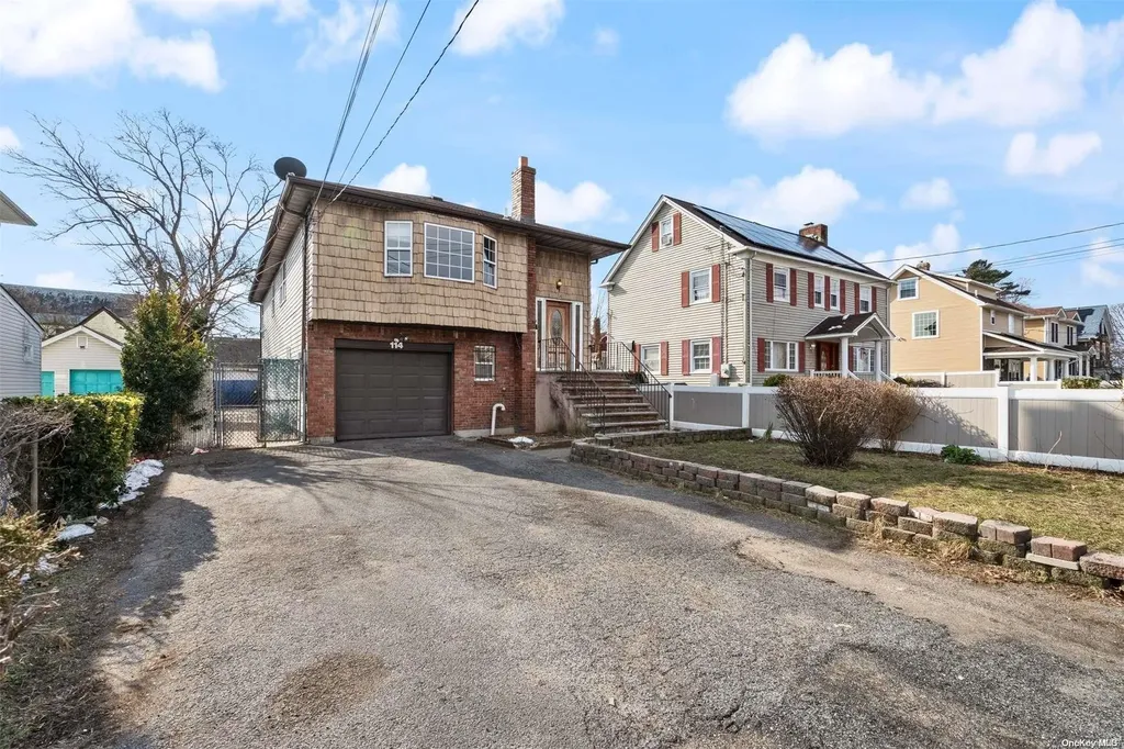 114 E Graham Avenue Hempstead NY 11550