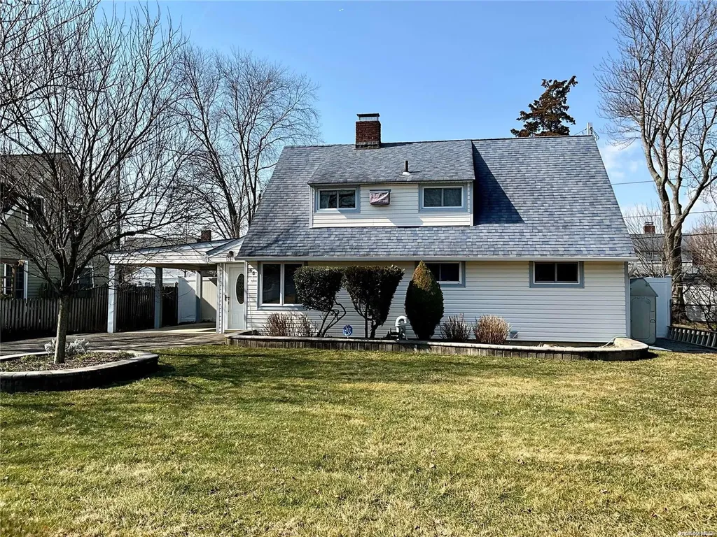 68 Shepherd Lane Levittown NY 11756