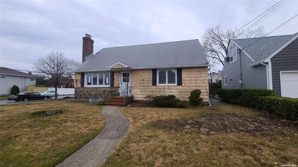 315 Oceanside Parkway Oceanside NY 11572