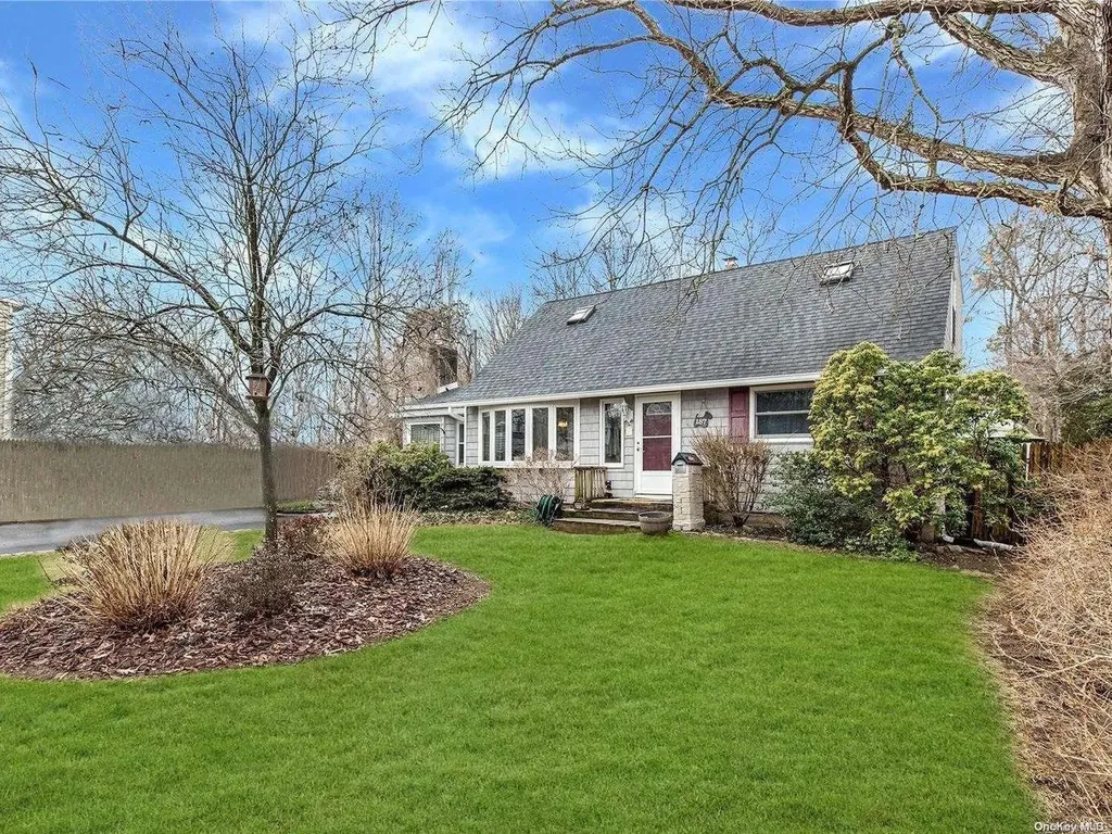 187 Stanley Drive Centereach NY 11720
