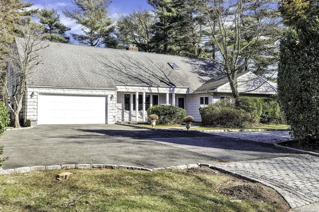 183 Crabapple Road Manhasset NY 11030