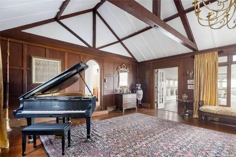 16 Point Road Bellport Village NY 11713