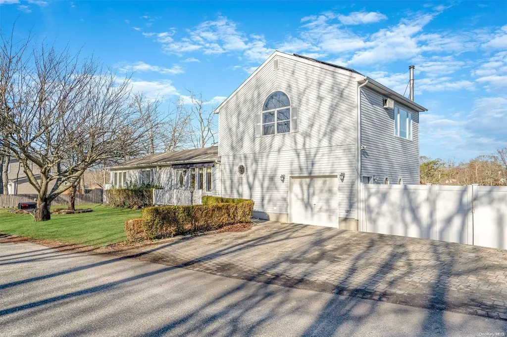 3 Ducky Lane Mastic Beach NY 11951