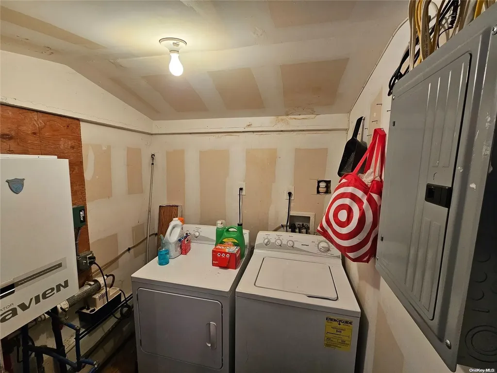30 Walnut Road Inwood NY 11096
