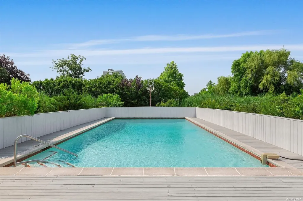 11 Watersedge Court Westhampton Beach NY 11978
