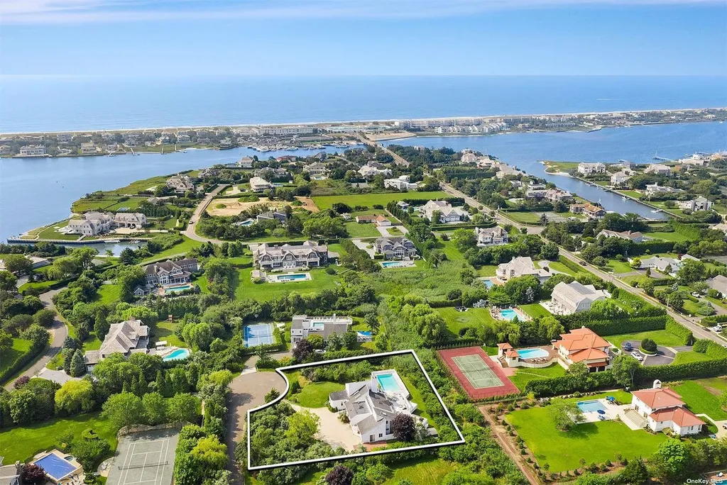 11 Watersedge Court Westhampton Beach NY 11978