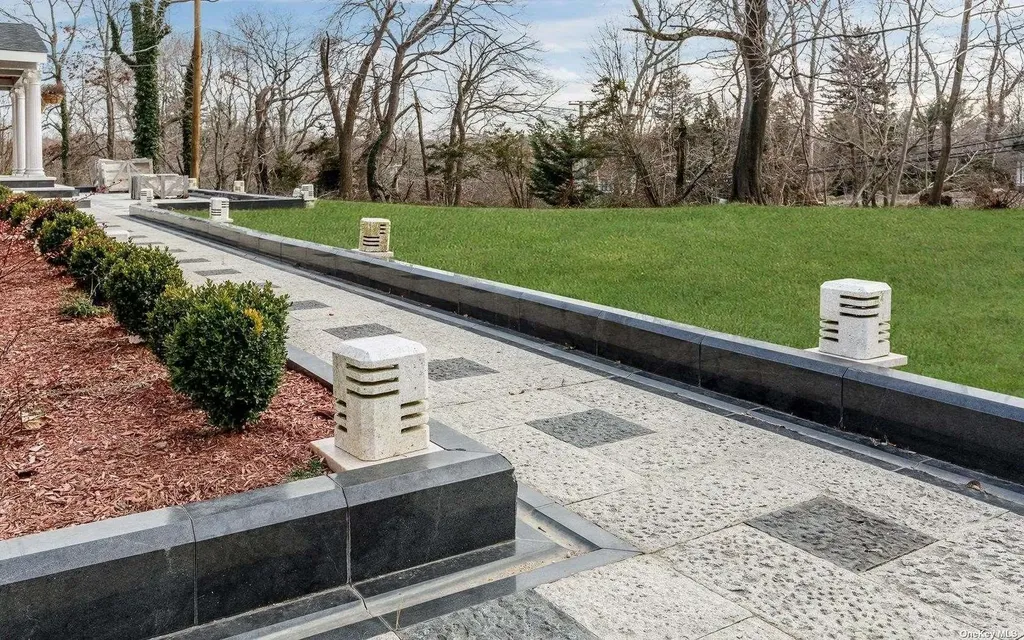 7 Old Field Road Setauket NY 11733