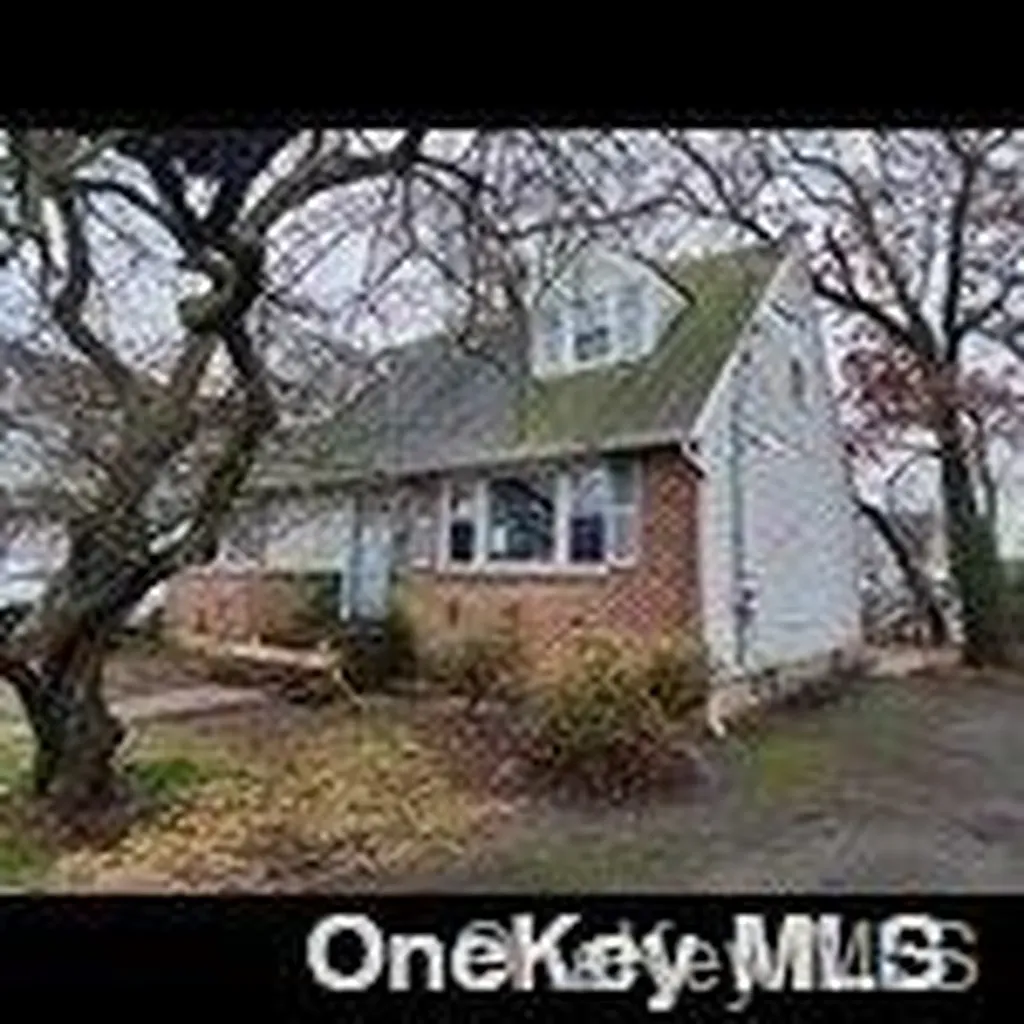 76 4th Street New Hyde Park NY 11040