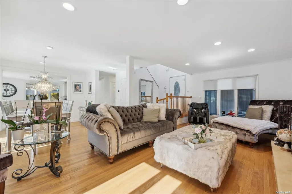 72 Shinbone Lane Commack NY 11725