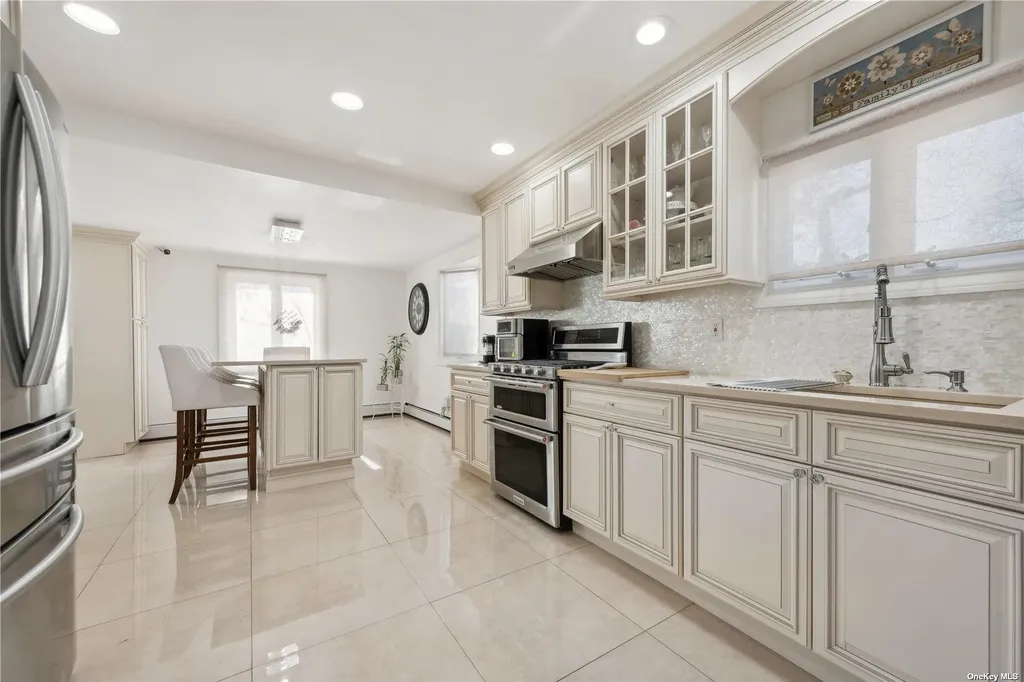 72 Shinbone Lane Commack NY 11725