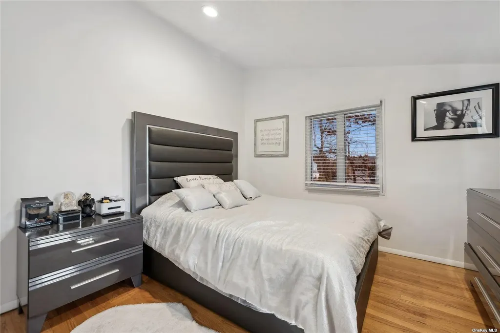 72 Shinbone Lane Commack NY 11725