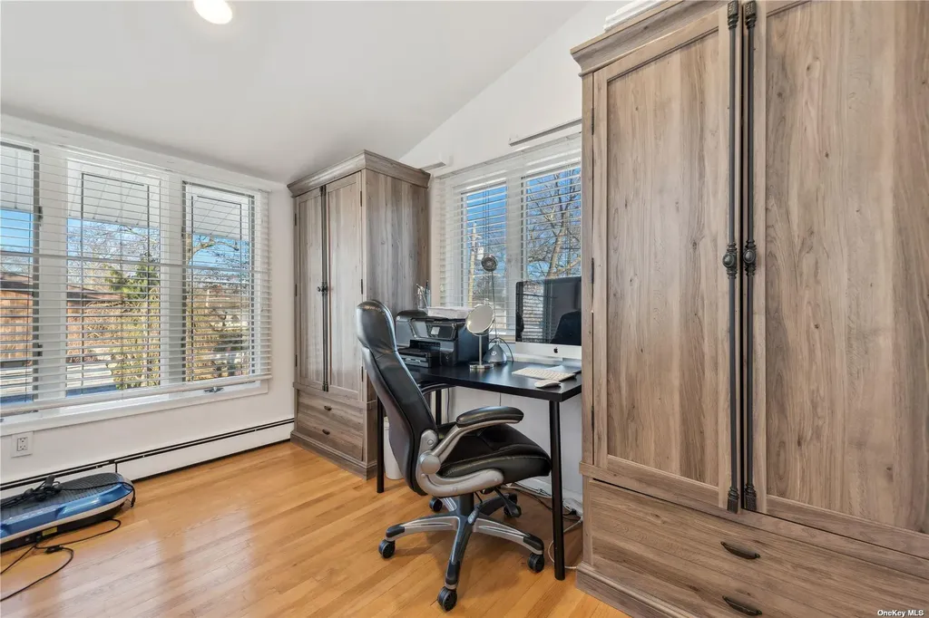 72 Shinbone Lane Commack NY 11725