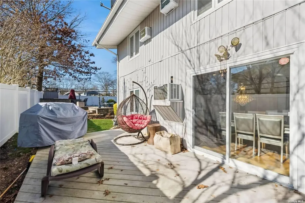 72 Shinbone Lane Commack NY 11725
