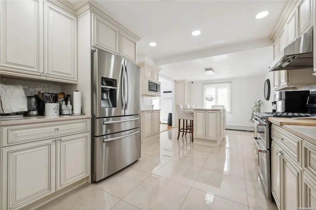 72 Shinbone Lane Commack NY 11725