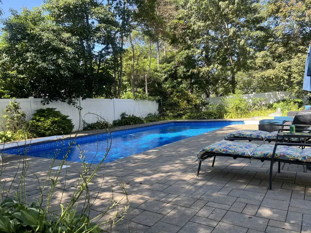 72 Shinbone Lane Commack NY 11725