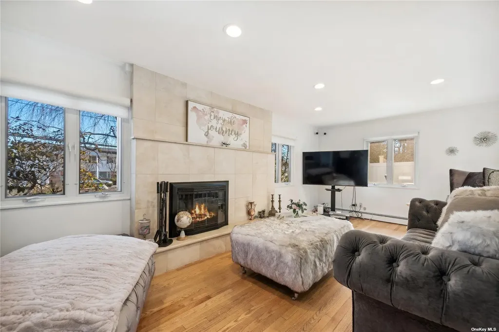 72 Shinbone Lane Commack NY 11725