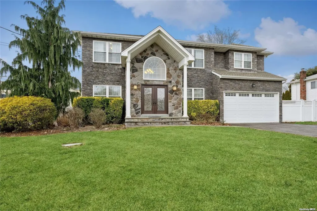 22 Burke Avenue Jericho NY 11753