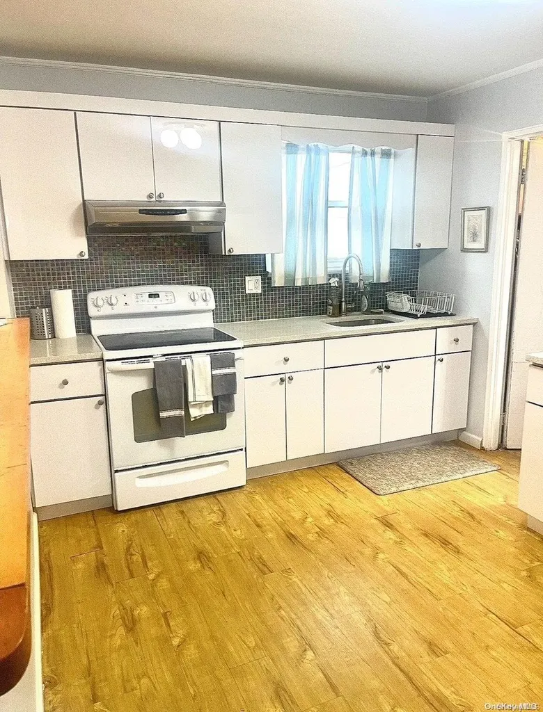 150 E Penn Street Long Beach NY 11561
